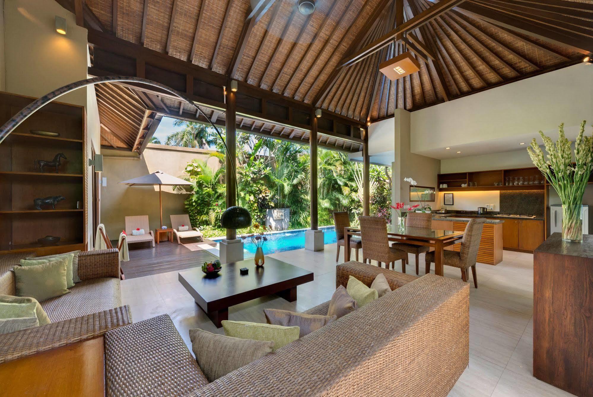 Lakshmi Villas Seminyak Exterior foto